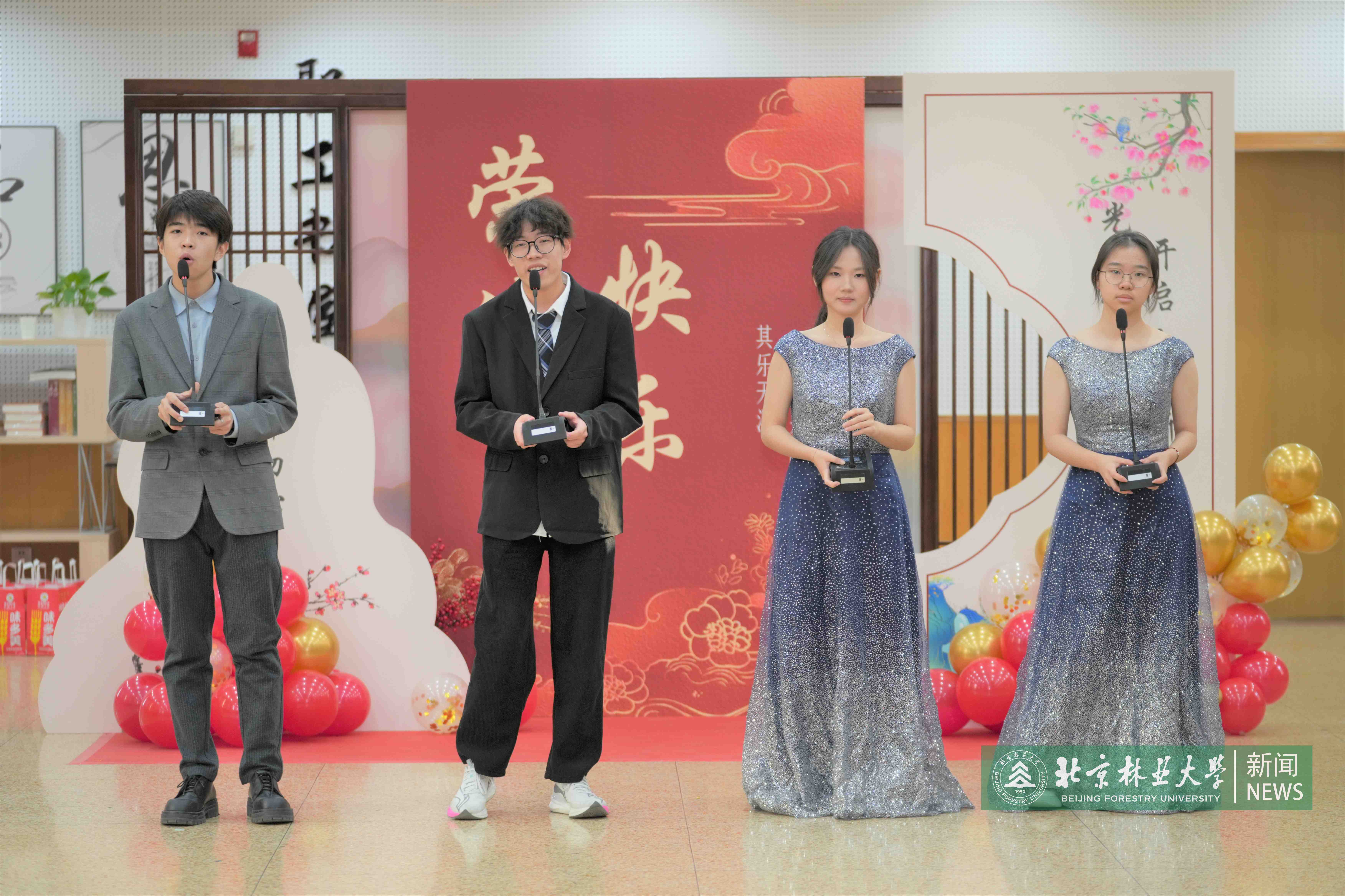 学生合唱《一声老师一生老师》.jpg